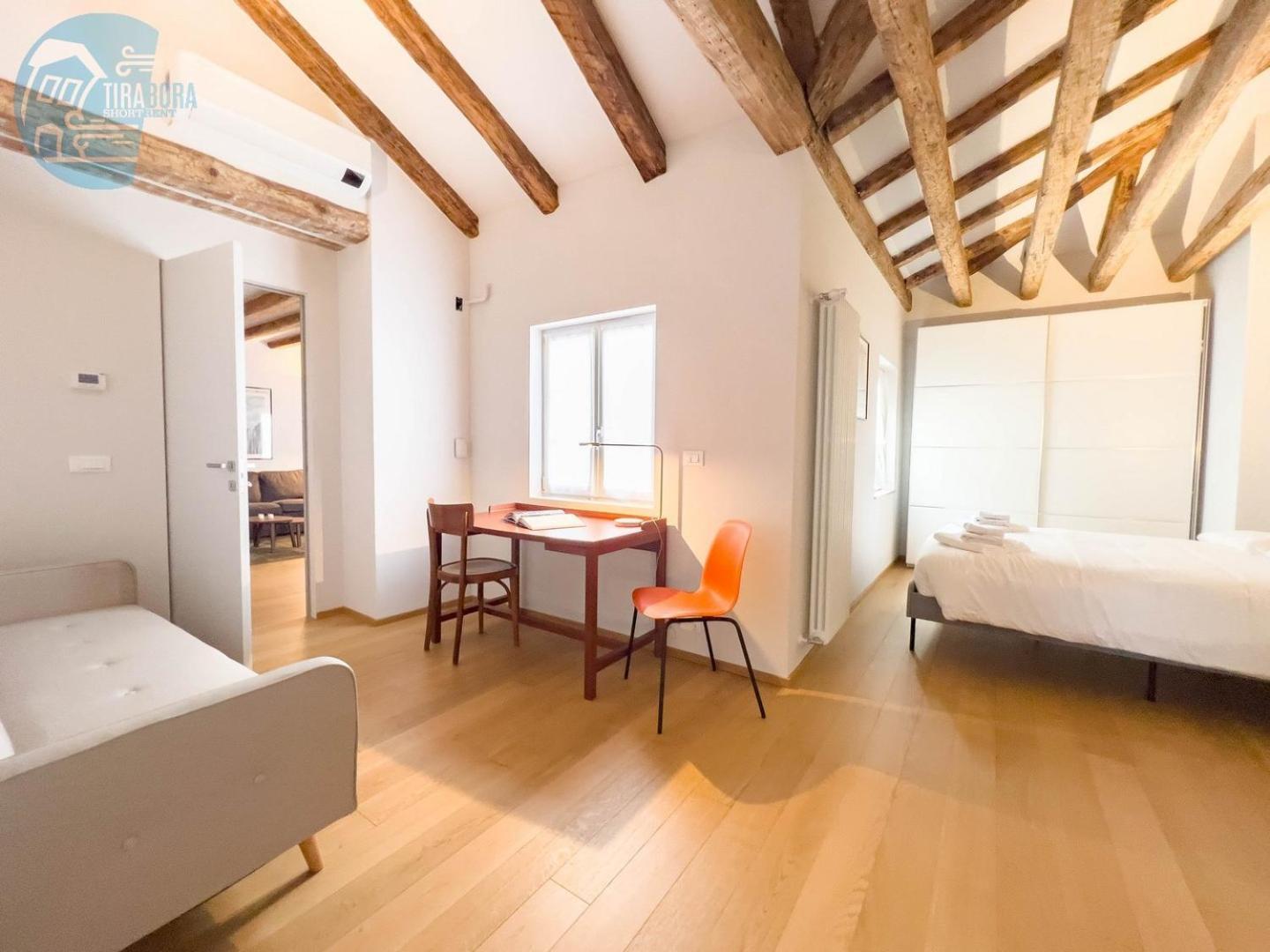 Mazzini 9 Tirabora Short Rent Daire Trieste Dış mekan fotoğraf