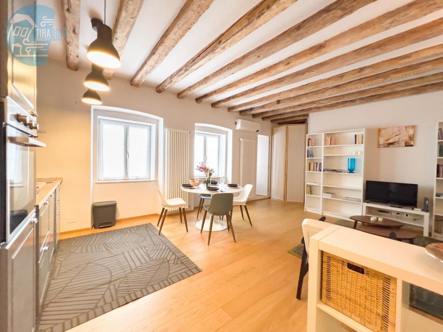Mazzini 9 Tirabora Short Rent Daire Trieste Dış mekan fotoğraf