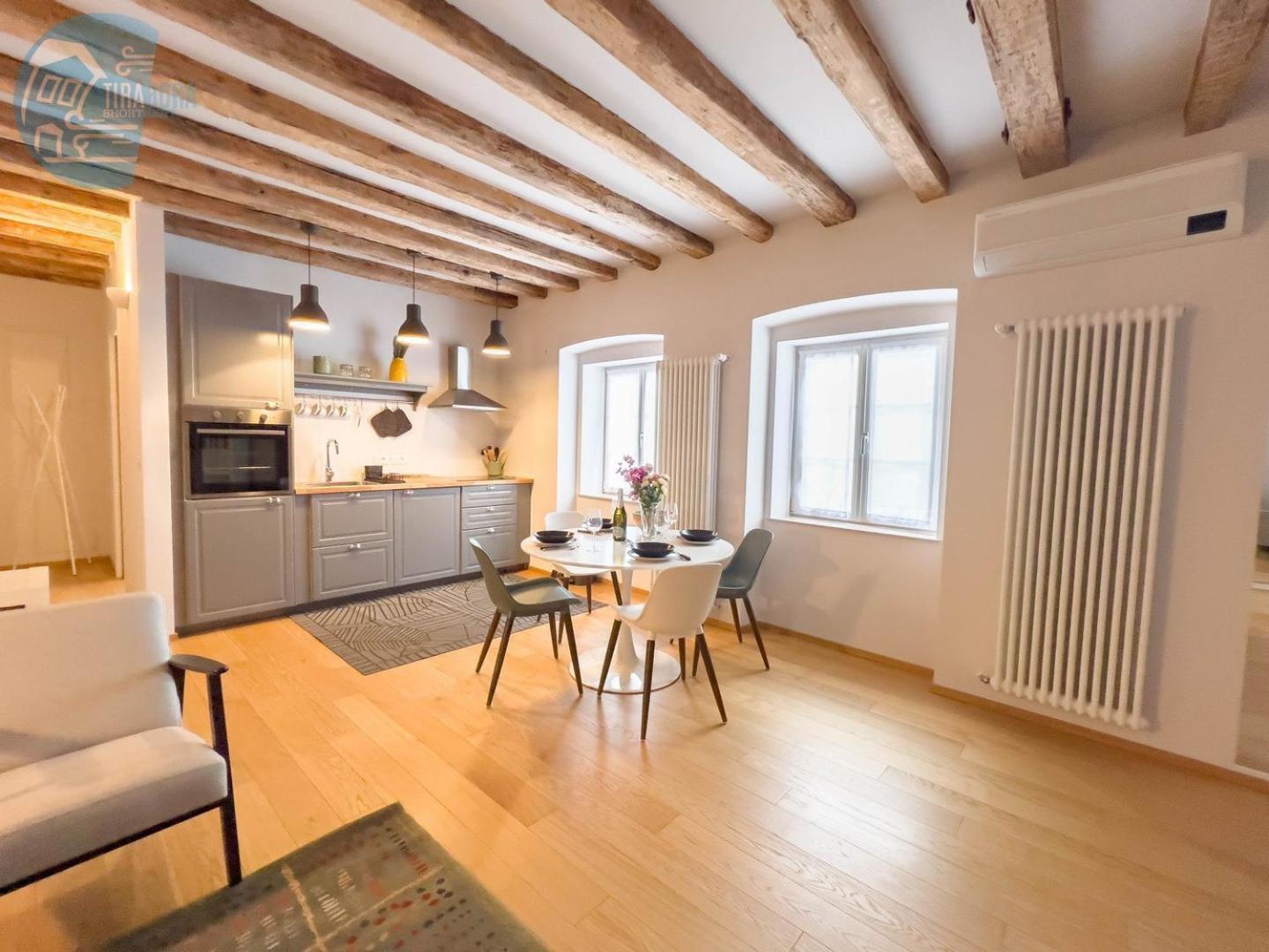Mazzini 9 Tirabora Short Rent Daire Trieste Dış mekan fotoğraf