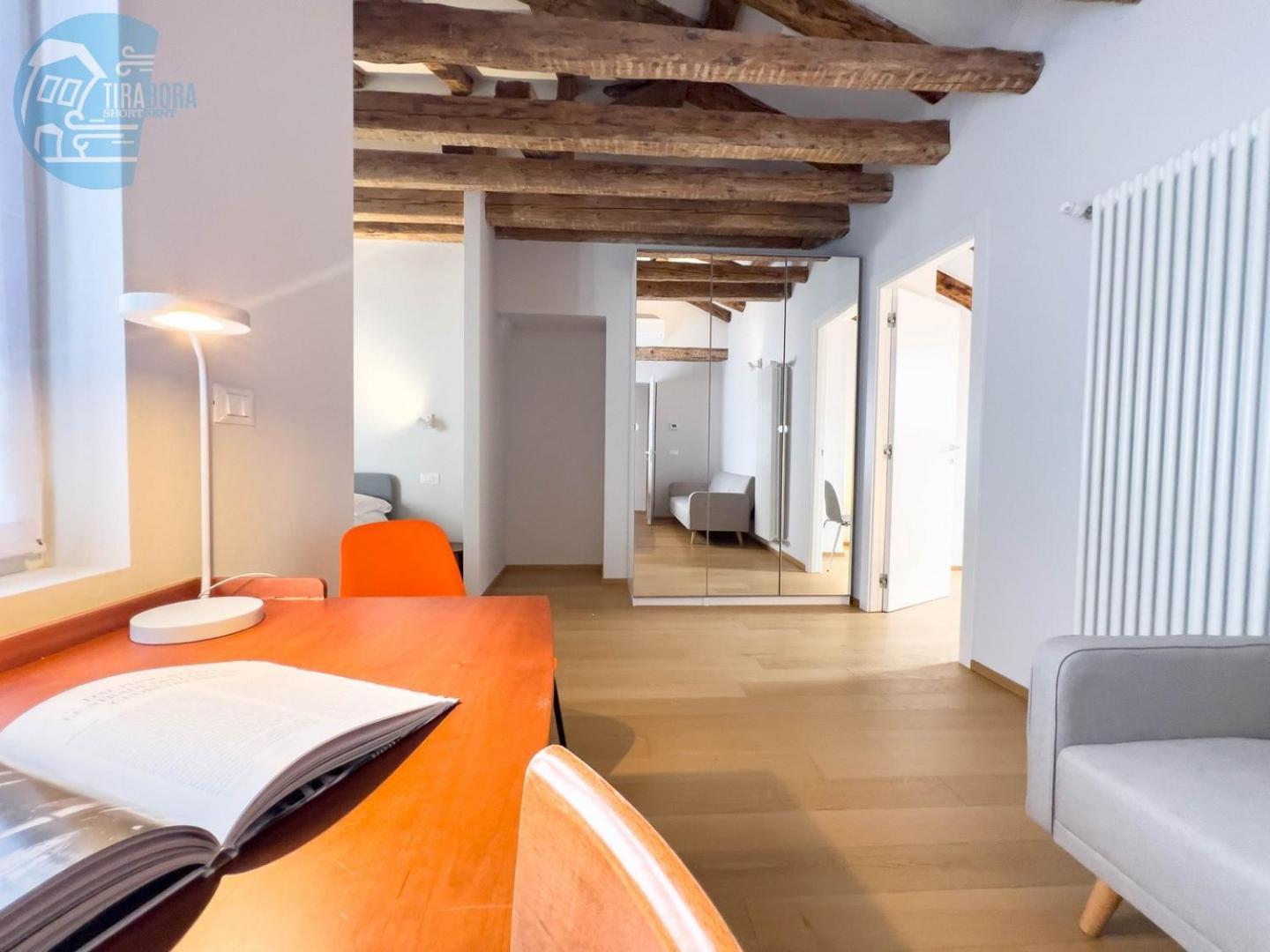 Mazzini 9 Tirabora Short Rent Daire Trieste Dış mekan fotoğraf