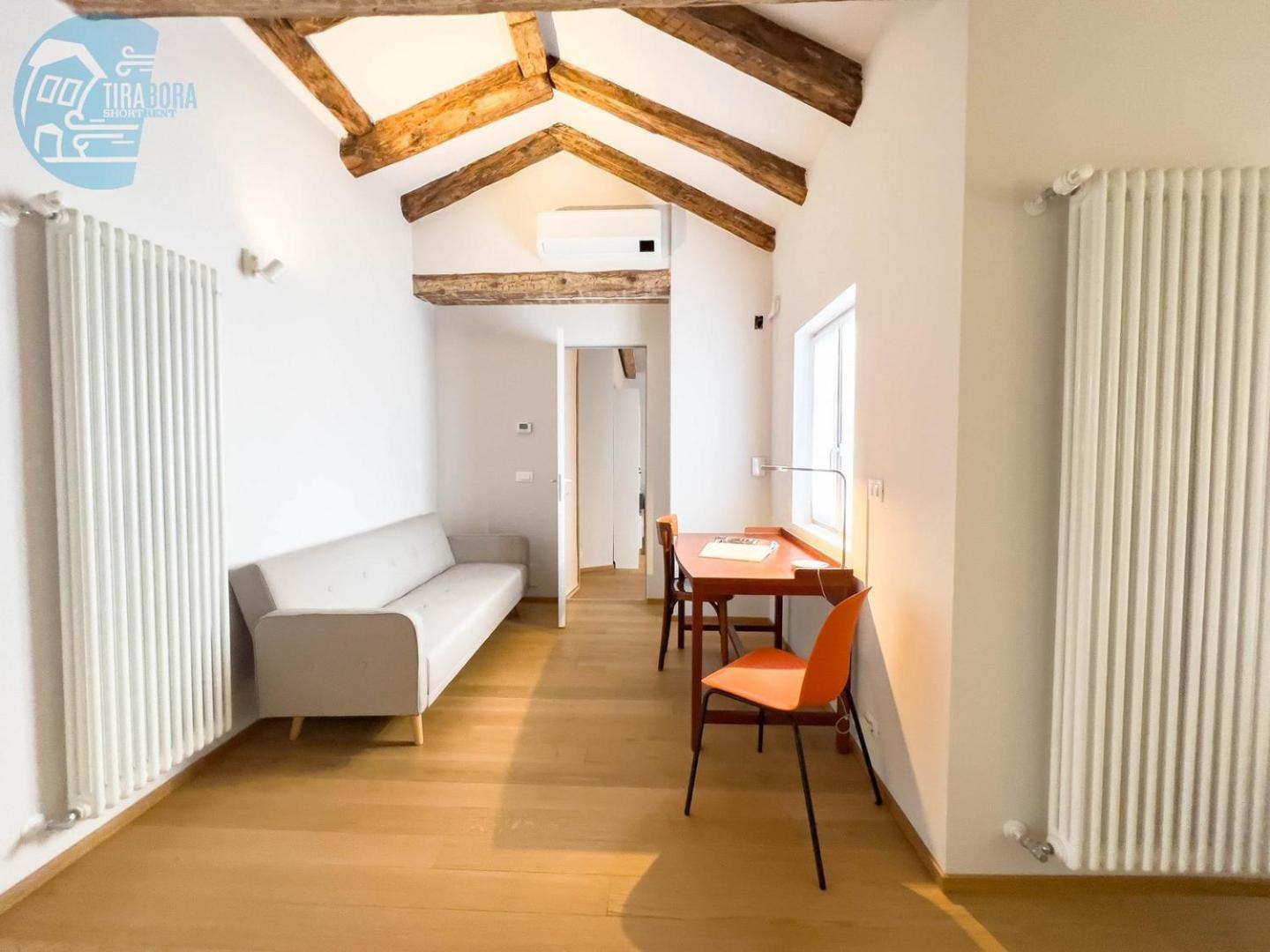 Mazzini 9 Tirabora Short Rent Daire Trieste Dış mekan fotoğraf